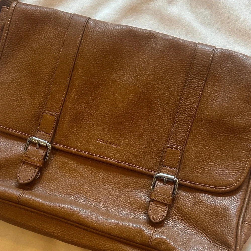 Classic Brown Leather Messenger Bag